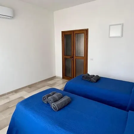 Ampio 6 Posti Con Aria Condizionata E Balconi Daire Floransa